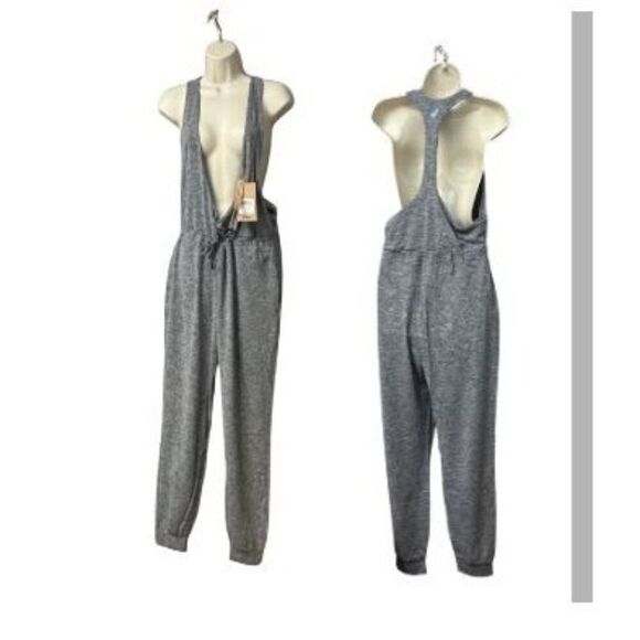 ASICS WOMEN'S THE NEW STRONG rePURPOSED JUMPSUIT, Dark Heather Gray, Sz. S - Picture 2 of 13